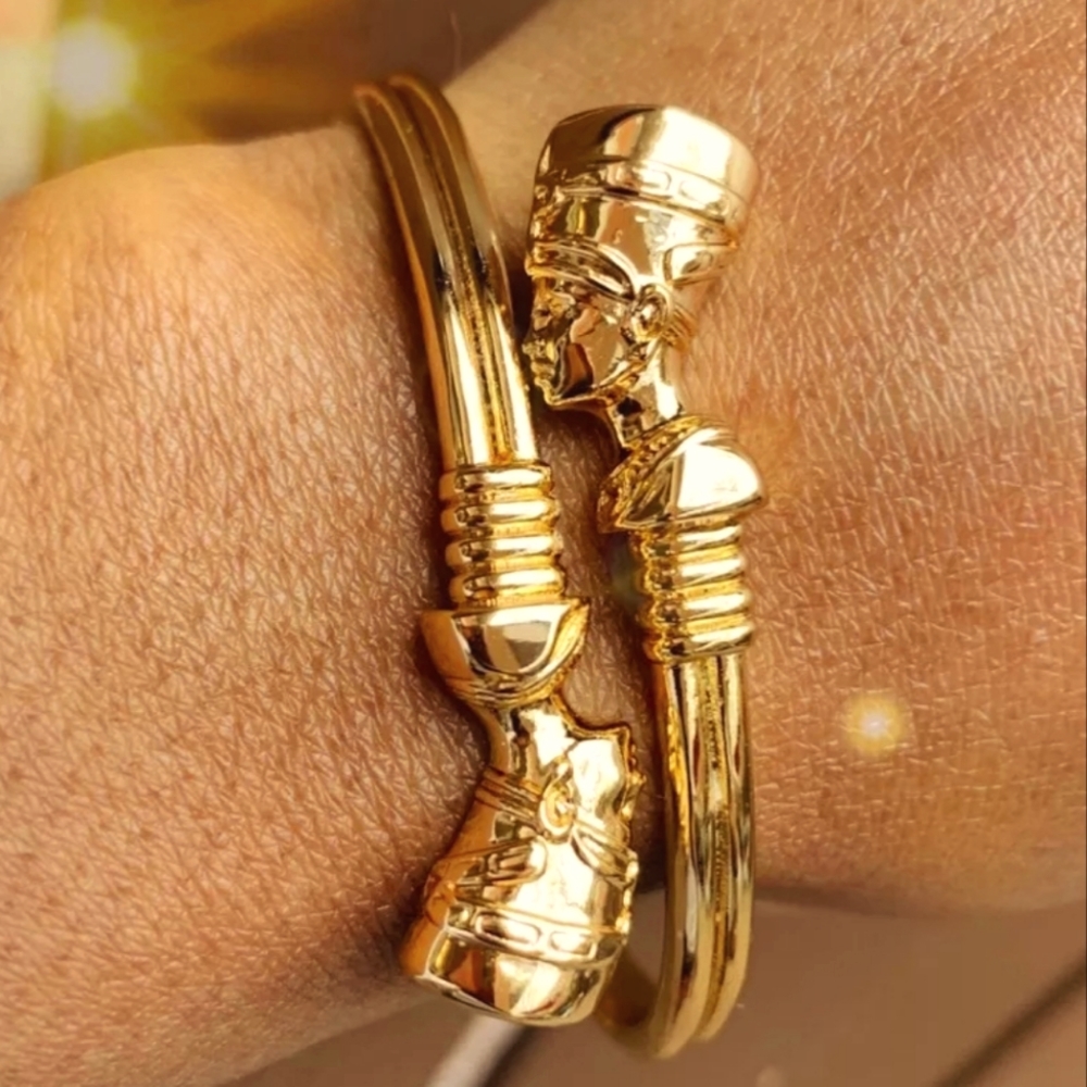 Nefertari Gold Tone Bangle